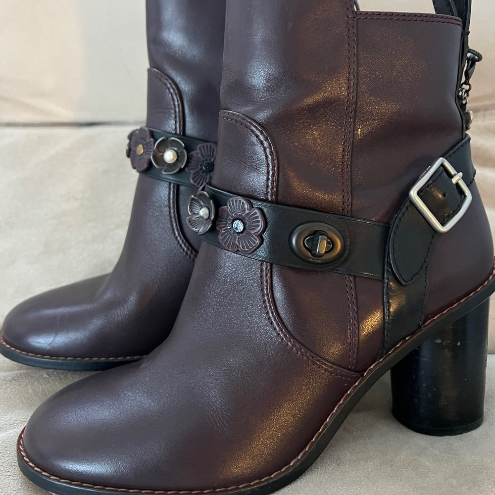 Coach Moto BootieTea Rose Size 7